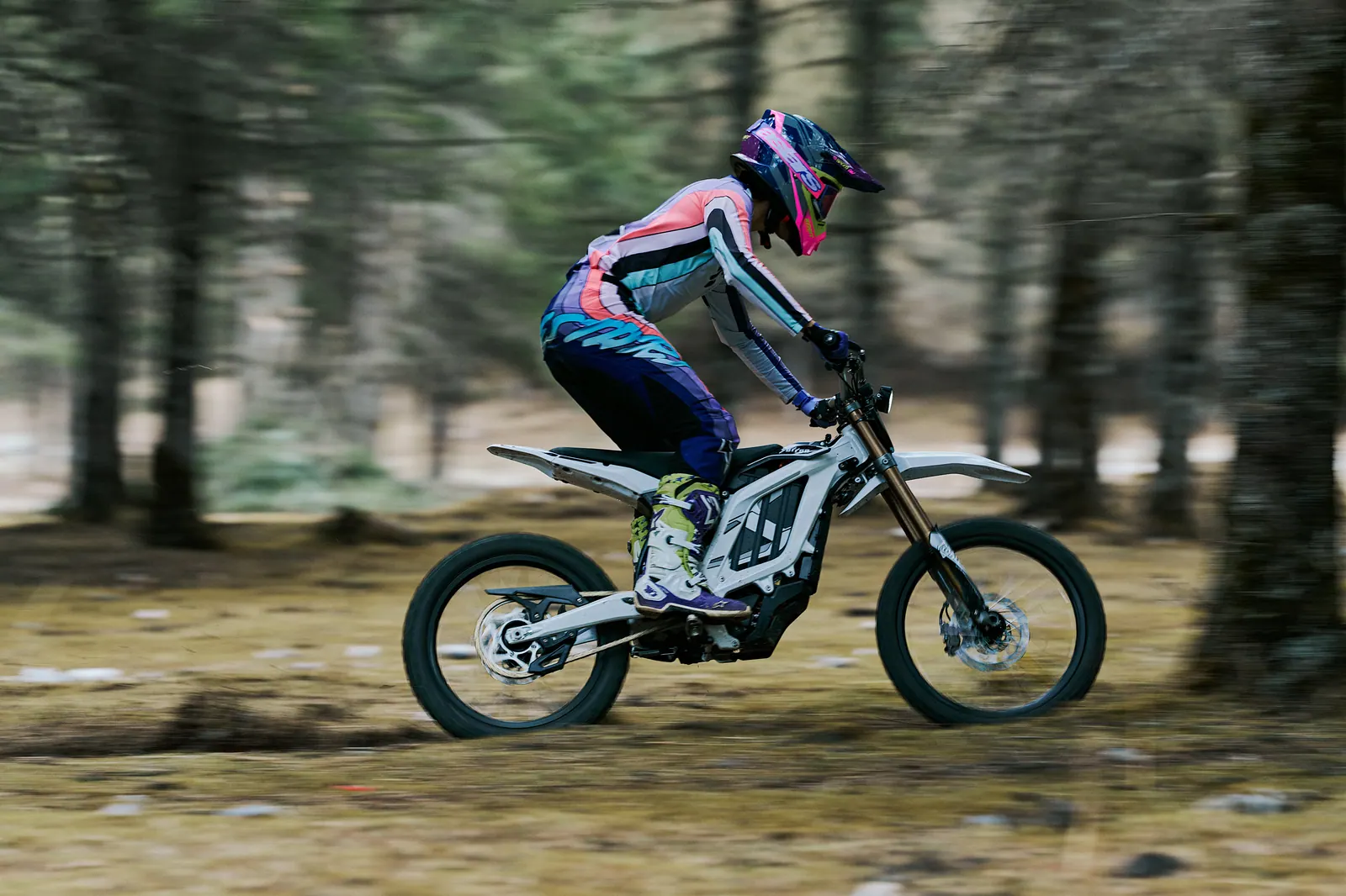 Light Bee 2 X riding through woodland